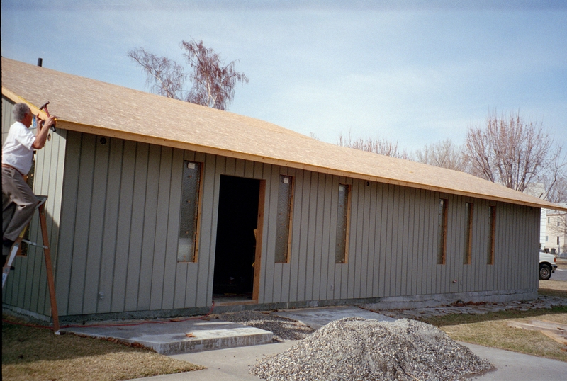 Clubhouse, Larry