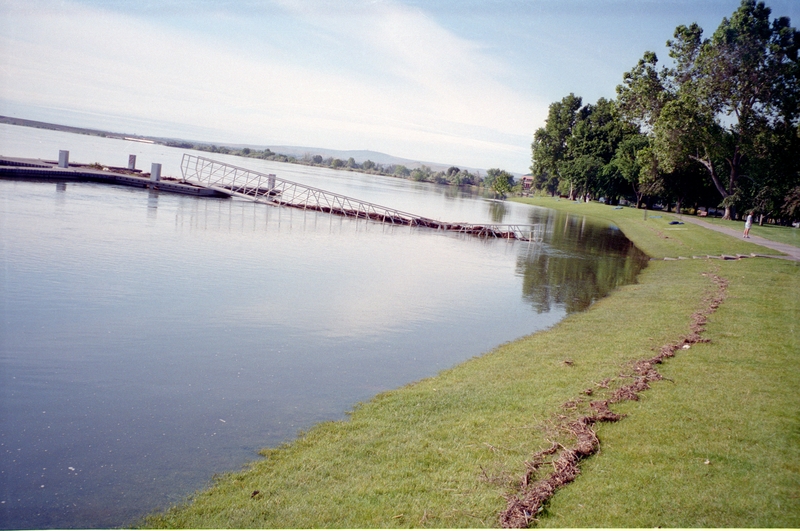 Picnic at Howard Amon park, evidence of recent high water on the Columbia