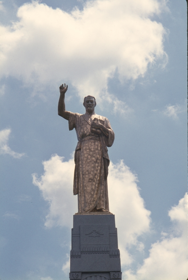 Angel Moroni statue at Hill Cumorah