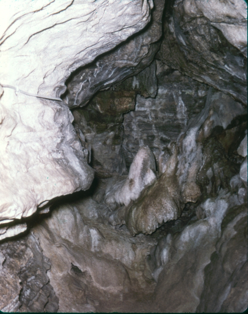 Tom Sawyer Cave, MO