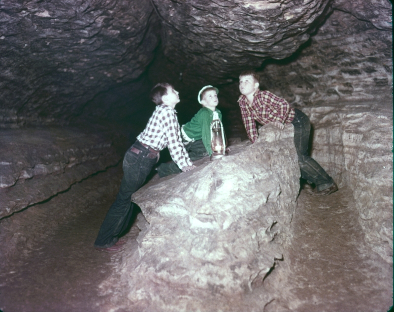 Tom Sawyer Cave, MO