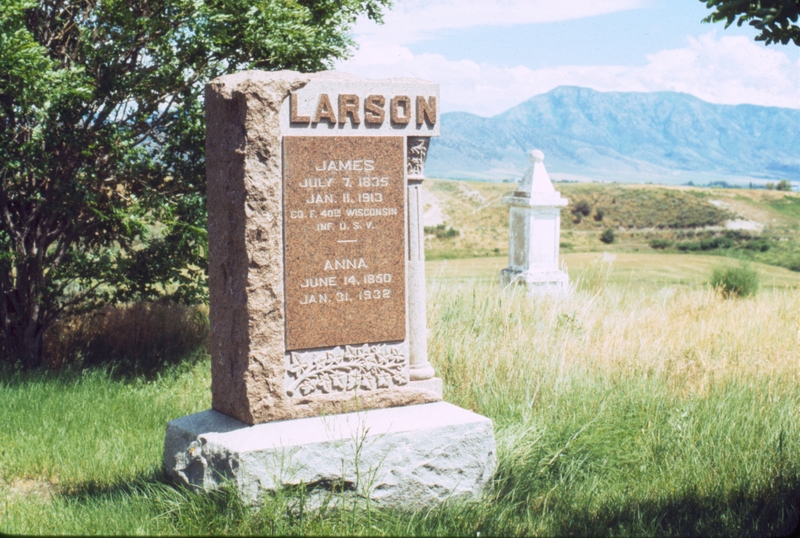 gravestone: James Larson, St John ID