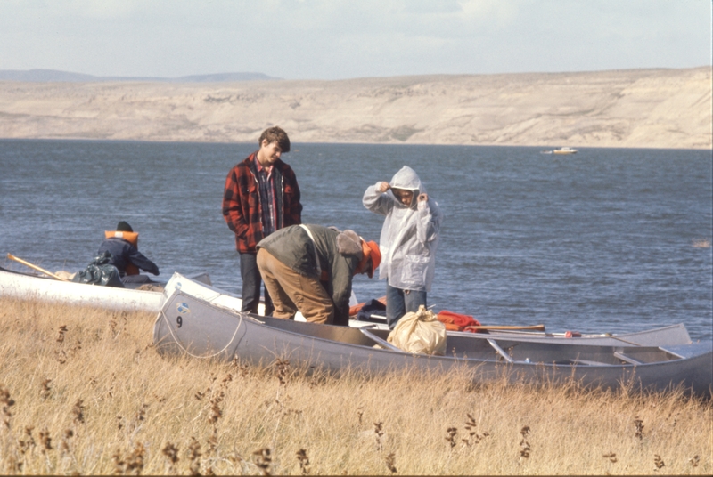 Explorer Scout canoe trip on the Columbia