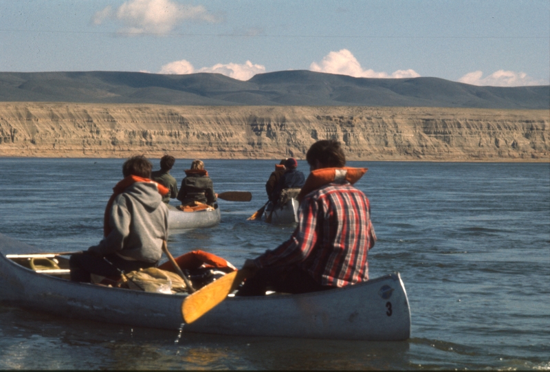 Explorer Scout canoe trip on the Columbia