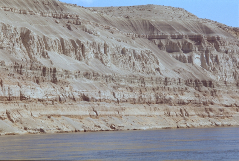 Explorer Scout canoe trip on the Columbia