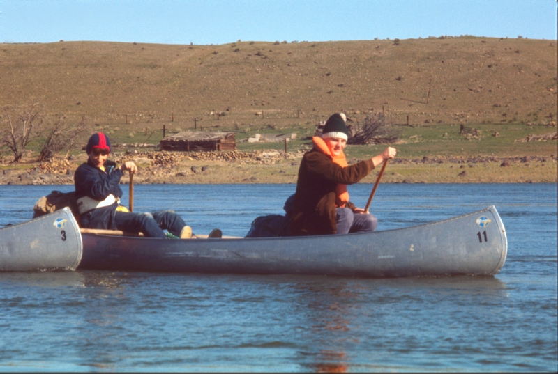 Explorer Scout canoe trip on the Columbia