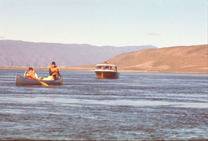 Explorer Scout canoe trip on the Columbia