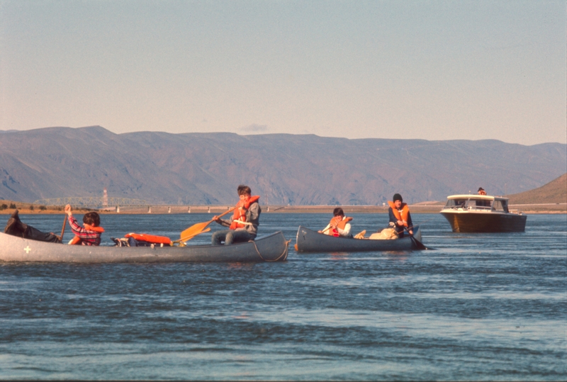 Explorer Scout canoe trip on the Columbia