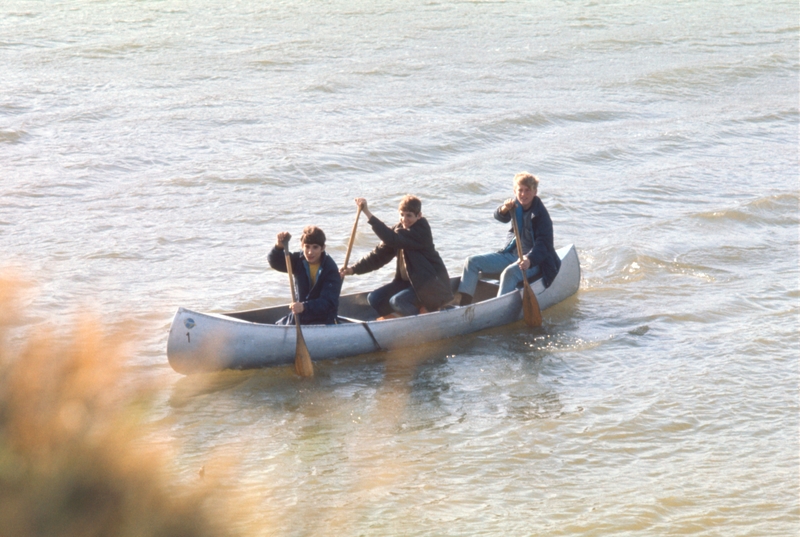 Explorer Scout canoe trip on the Columbia