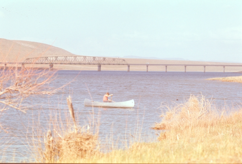 Explorer Scout canoe trip on the Columbia