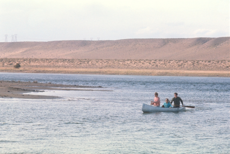 Explorer Scout canoe trip on the Columbia