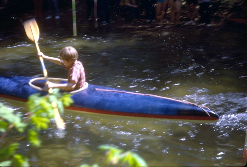 Kayak races at Salmon-le-sac WA