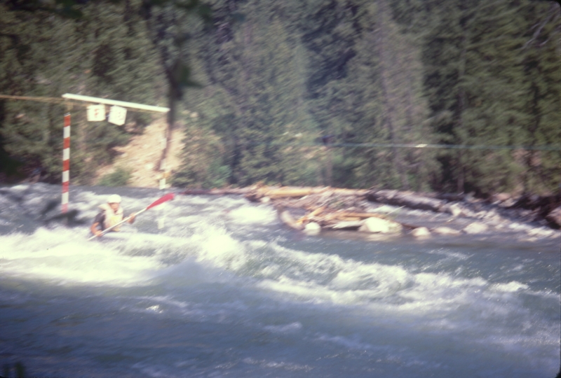 Kayak races at Salmon-le-sac WA