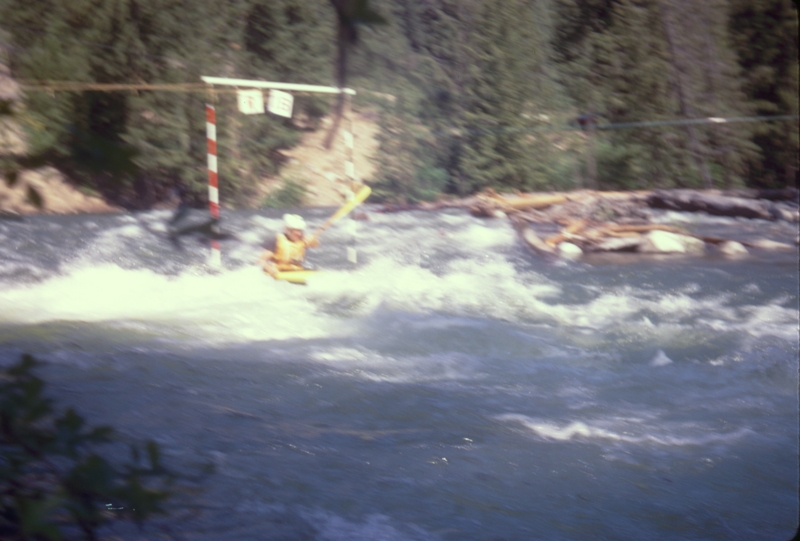 Kayak races at Salmon-le-sac WA