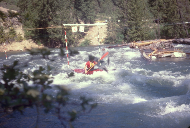 Kayak races at Salmon-le-sac WA