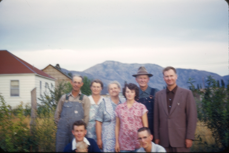 Roscoe, Gene, Mike (cut off), Ethel, Josie, Rosalie, Leff, Kenneth, Larry