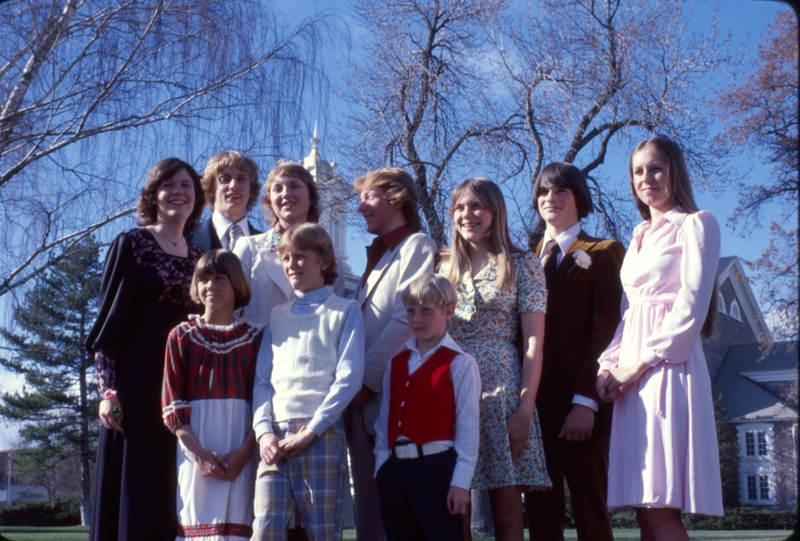 Back: Maryjo, Perry, Lisa Thorson, Ned Gines, Julie, Brent, Laurie. Front: Karen, Rob Gines, Ron Gines, at xx Tabernacle