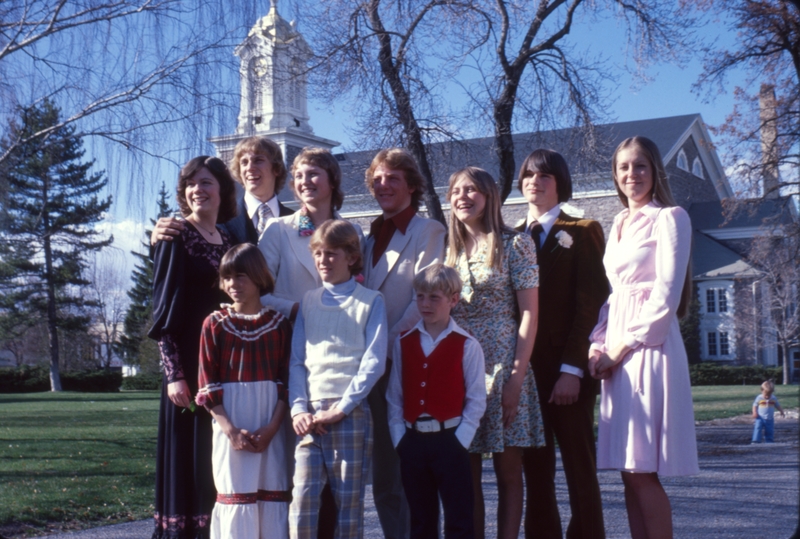 Back: Maryjo, Perry, Lisa Thorson, Ned Gines, Julie, Brent, Laurie. Front: Karen, Rob Gines, Ron Gines, at xx Tabernacle