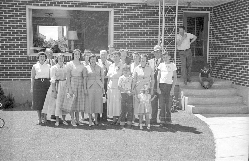 Glenn Burt house, Brigham City UT, reunion