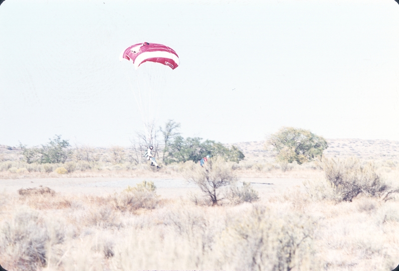 Parachute Jumpers at Richland WA Airport