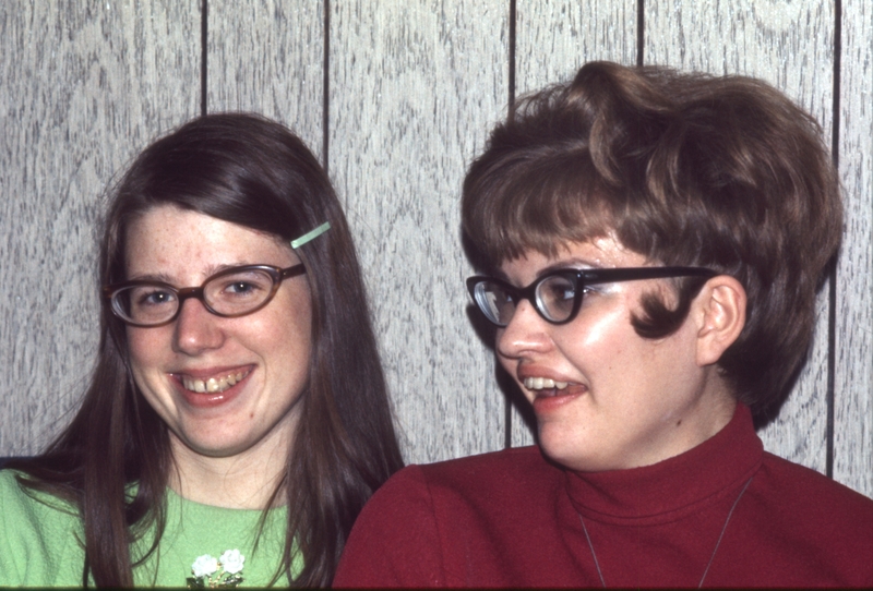 Lois and Andrea at Goethels house