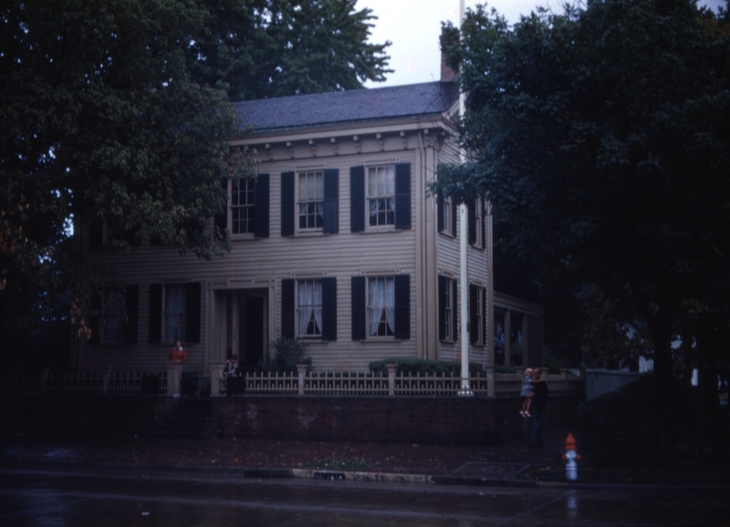 Lincoln's home, 1952