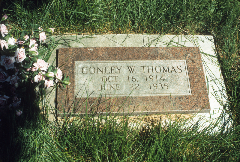 gravestone: Conley W. Thomas