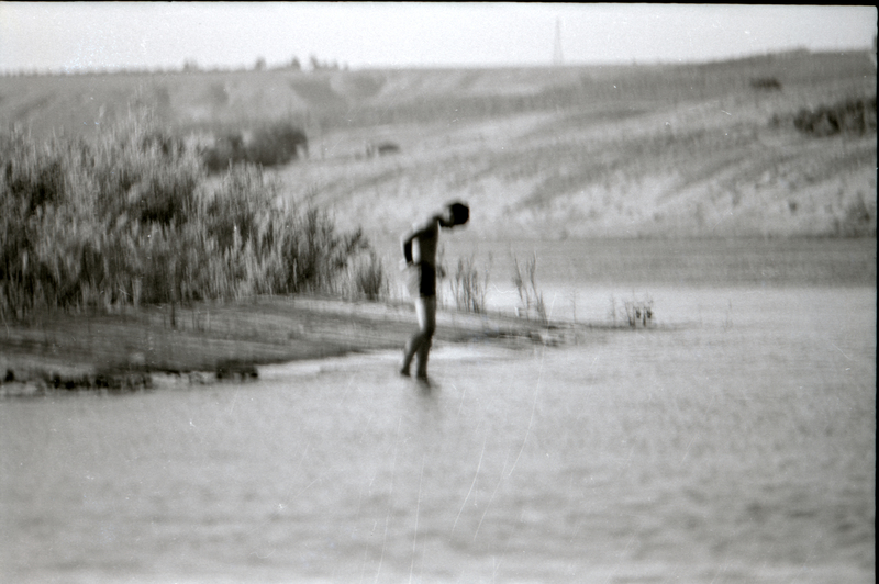 water skiing, blurry