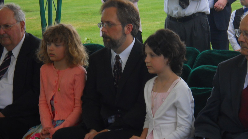 Herman, Evee, Eric, Becca, Larry, Graveside at Einan's