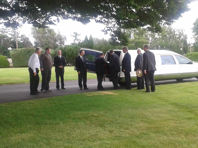 Casket: Don, Eric Michael, Ross Burton, Jim, Funeral Director, Brent, Perry, Murray, Steve.