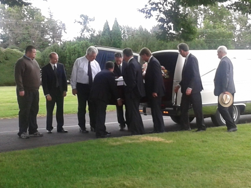 Casket: Eric Michael, Ross Burton, Don, Funeral Director, Jim, xx, Perry, Steve, Murray.